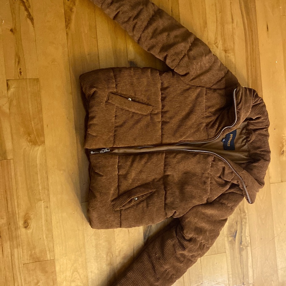 so cute I love this jacket i got two for my birthday so i’m selling one
